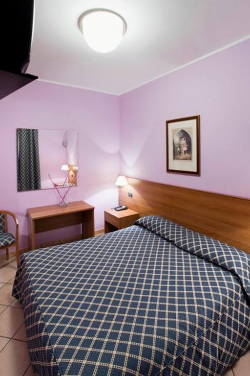 Hotel Scrivano Randazzo Habitación foto